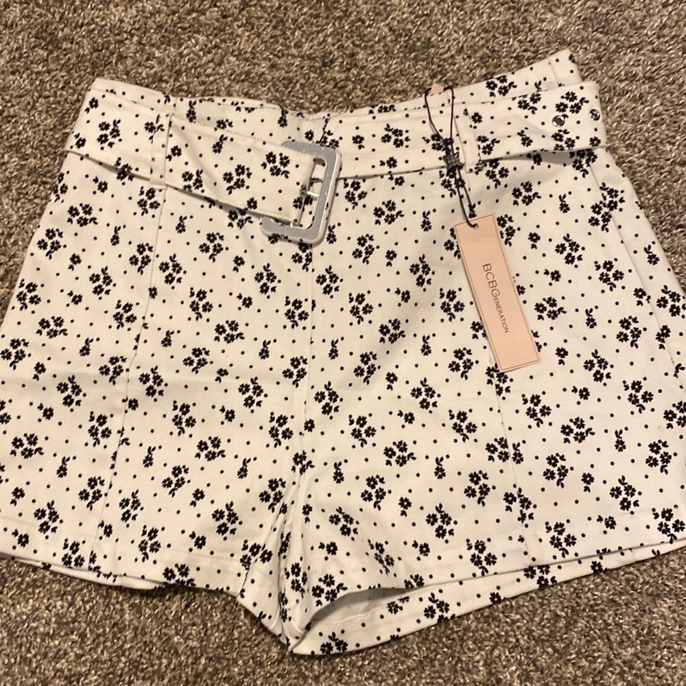 BCBG High Waisted Shorts. NWT